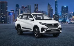 toyota-rush-front-medium-view-130929